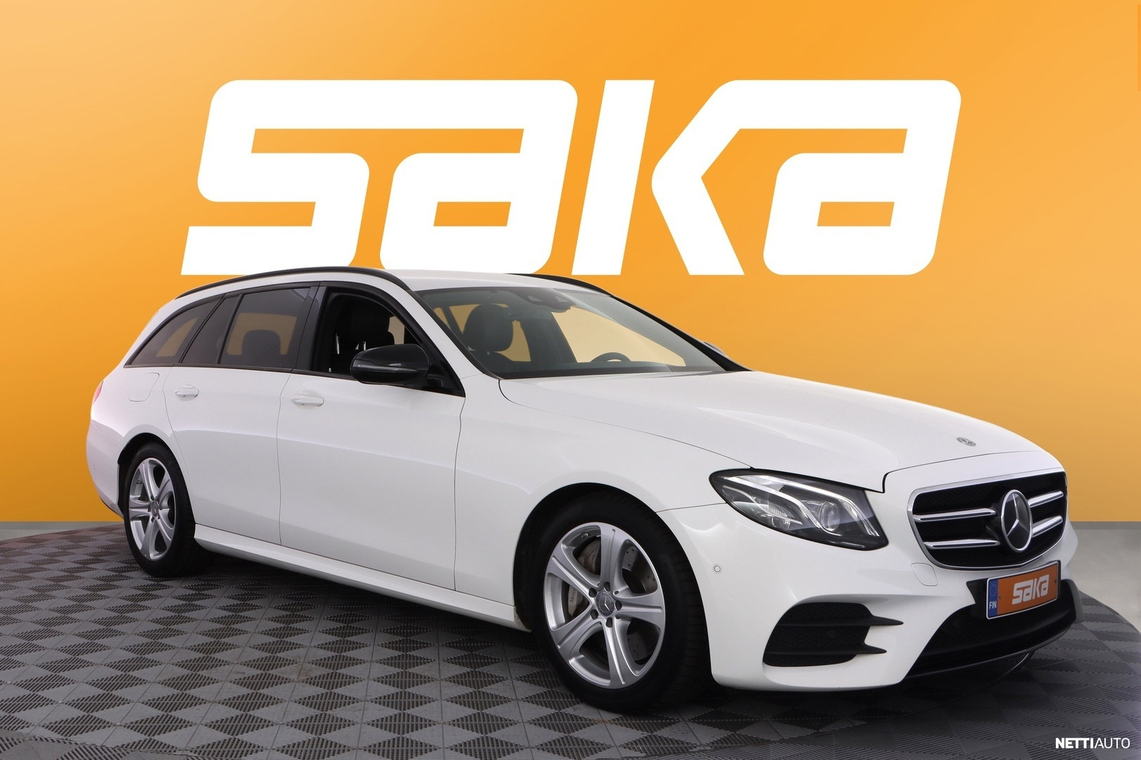Mercedes-Benz E