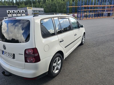 Volkswagen Touran 2008, kuva 5/23