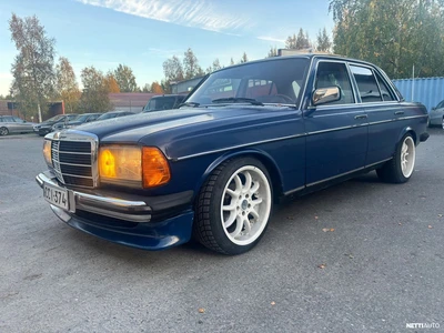 Mercedes-Benz 230 1976, kuva 1/16