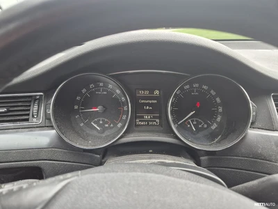Skoda Superb 1,6 TDI Comfort 2012, kuva 6/7