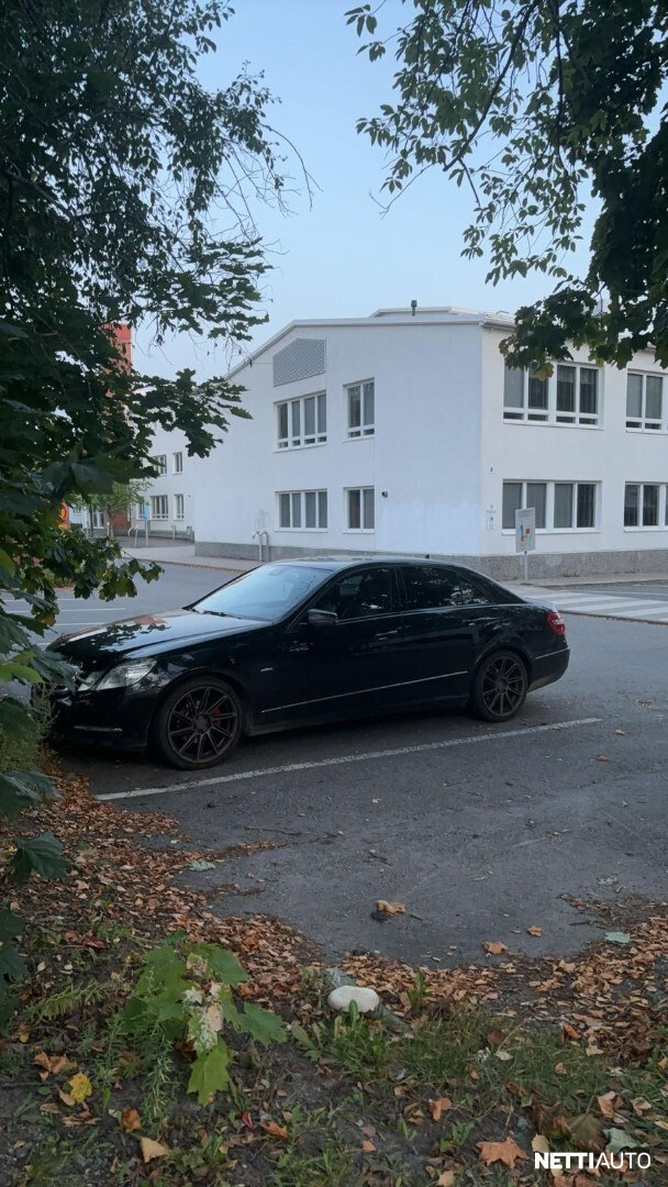 Mercedes-Benz E