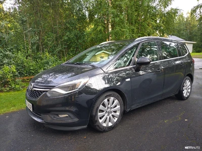 Opel Zafira 2017, photo 1/13