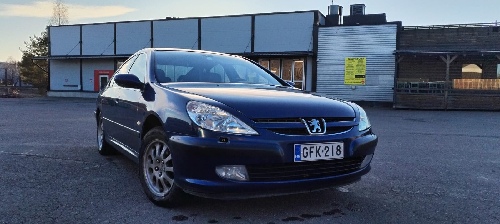 Peugeot 607