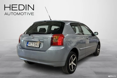 Toyota Corolla 2004, kuva 2/10