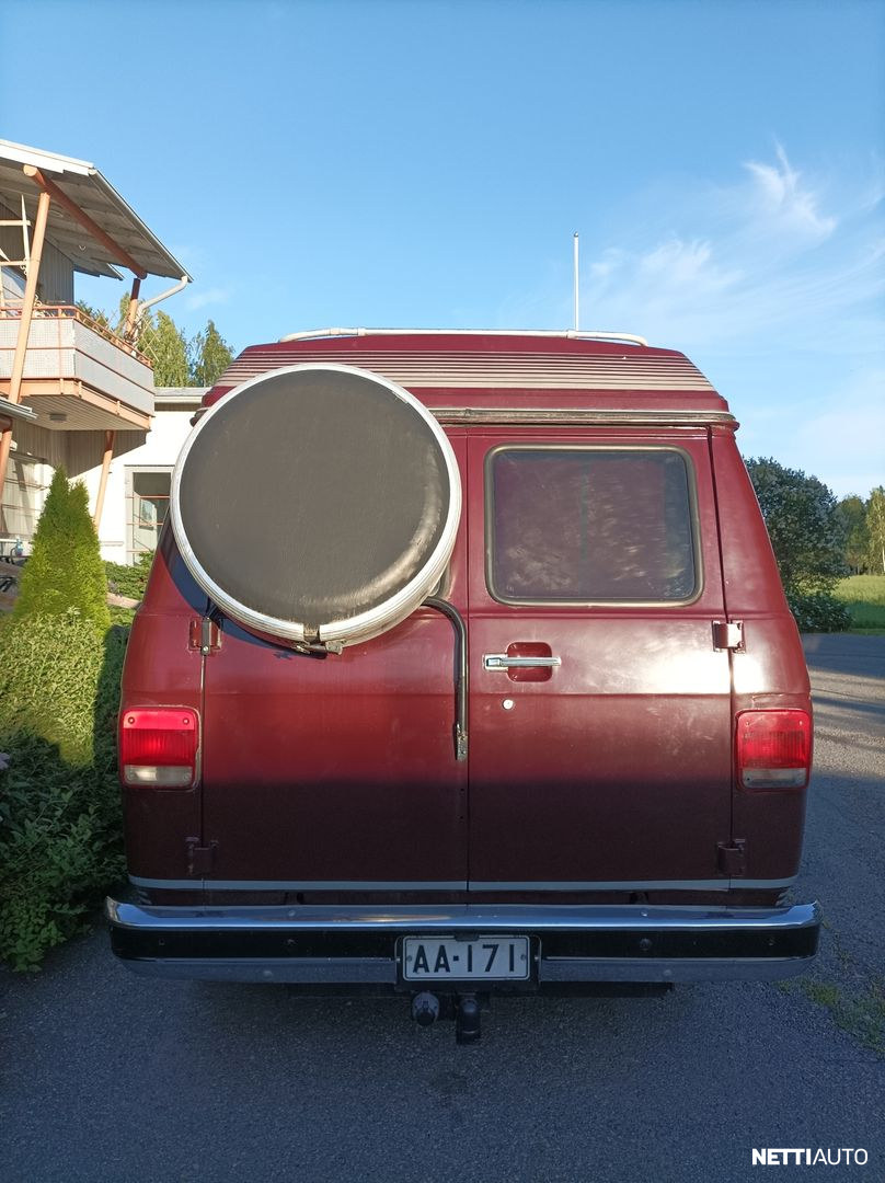 Chevrolet Chevy Van