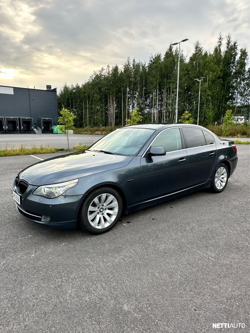 BMW 523
