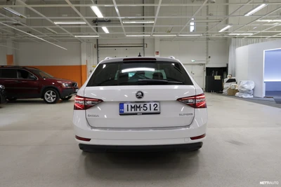 Skoda Superb 2016, kuva 5/12