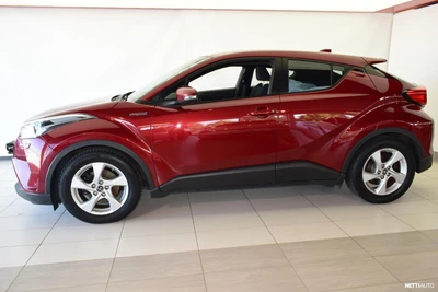 Toyota C-HR 1,8 Hybrid Active 2018, photo 3/10