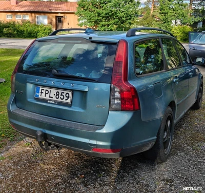 Volvo V50 2,0D (136 hv) Kinetic aut 2009, photo 2/5