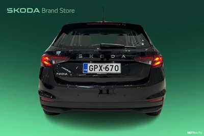 Skoda Fabia 2024, photo 3/18