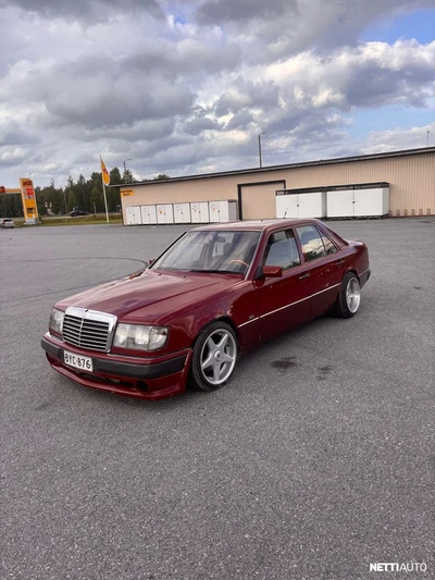 Mercedes-Benz 300 1989, photo 6/16