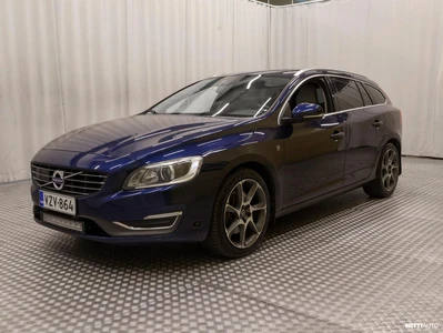 Volvo V60 D4 AWD Ocean Race 2015, photo 6/53