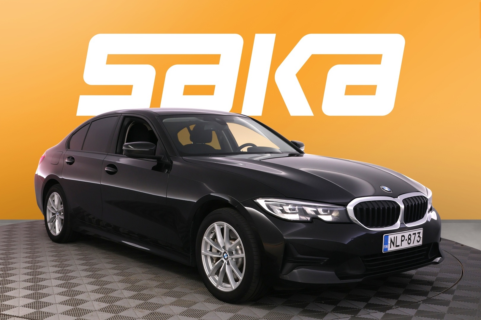 BMW 330