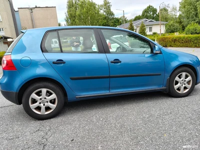 Volkswagen Golf 1,6 75 kW Comfortline 5d 2004, photo 5/11