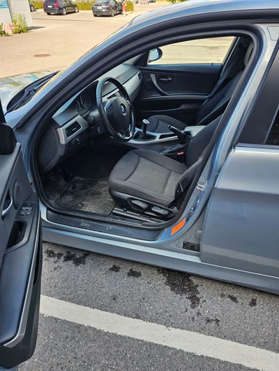 BMW 318 e90 2006, kuva 7/10