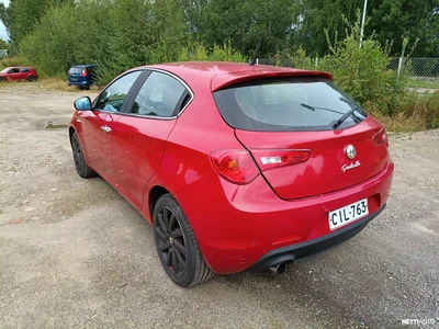Alfa Romeo Giulietta 2012, kuva 3/10