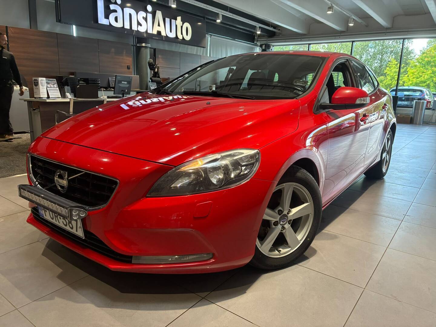 Volvo V40