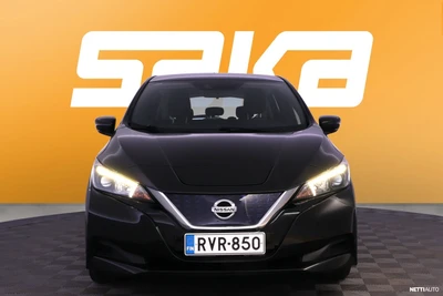 Nissan Leaf 40kWh Visia 2022, photo 2/26