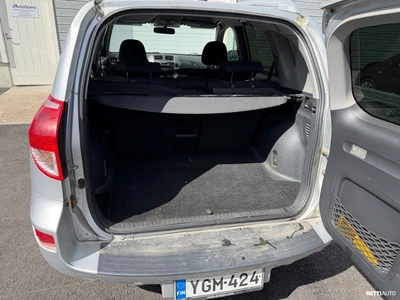 Toyota RAV4 2,0 VVT-i 4WD Luxury 2006, photo 8/8
