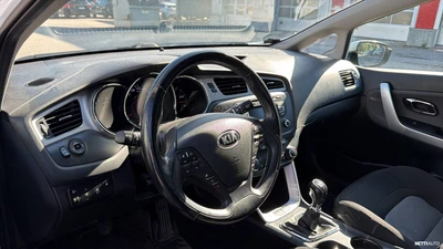 Kia Ceed 1,6 ISG Classic SW EcoDynamics 2015, kuva 3/3