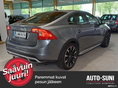 Volvo S60 Cross Country 2016, photo 4/15