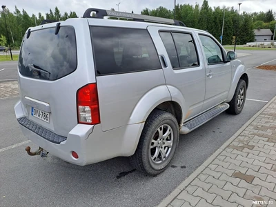 Nissan Pathfinder 2005, photo 5/12