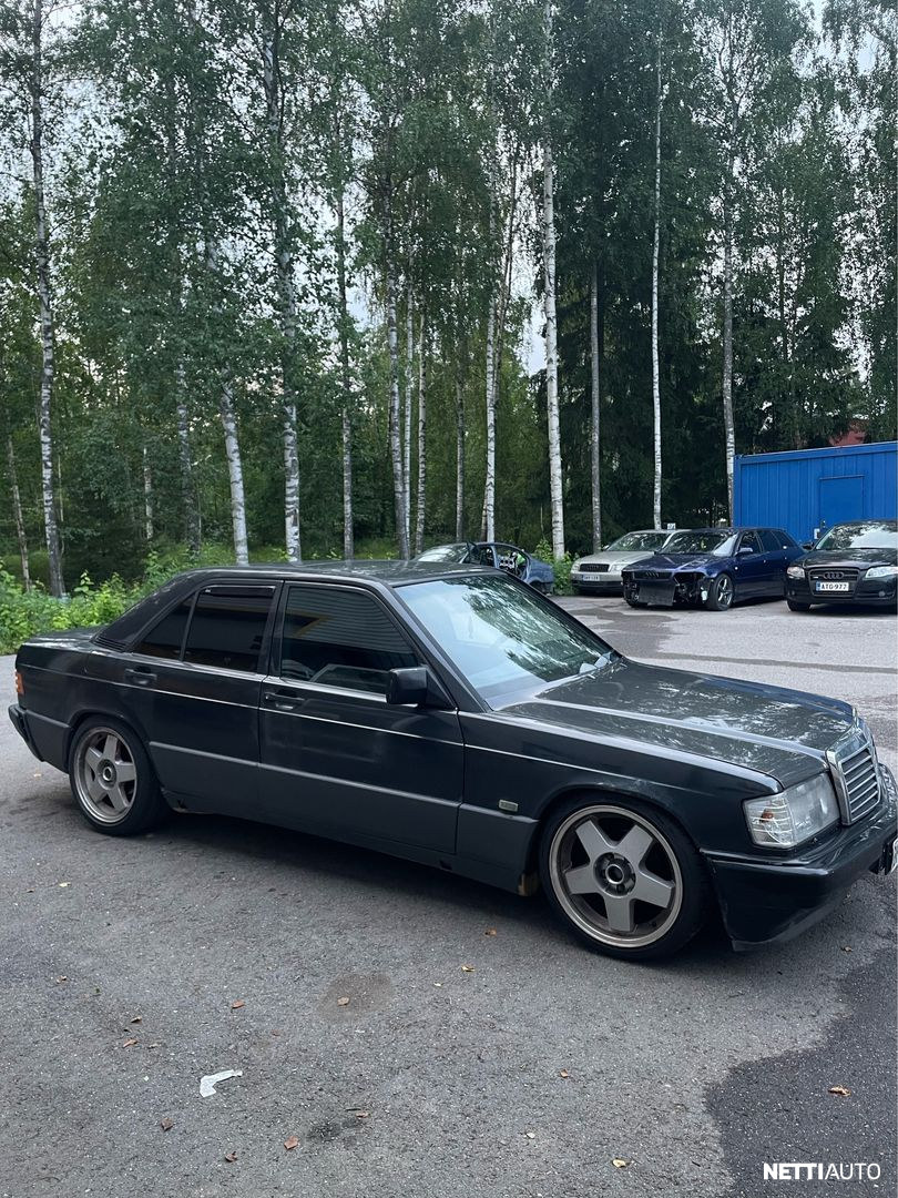 Mercedes-Benz 190