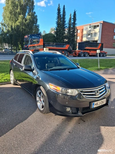Honda Accord 2011, kuva 2/5