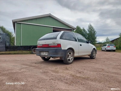 Suzuki Swift 1995, kuva 3/14