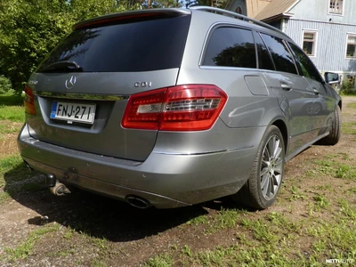 Mercedes-Benz E 350 2010, kuva 3/11