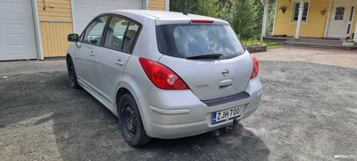 Nissan Tiida 5d Visia 1,6 L 5M/T 2010, photo 3/6