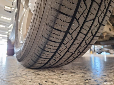 Toyota RAV4 2011, kuva 5/5