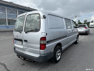 Toyota Hiace 2,5 D-4D 100 5ov pitkä 4WD 2004, kuva 4/15