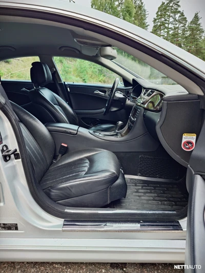 Mercedes-Benz CLS 2008, photo 5/9