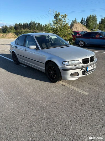 BMW 325 2003, photo 2/8