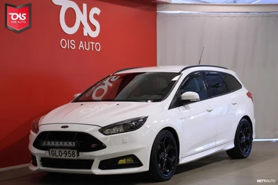 Ford Focus 2,0 TDCi 185 hv M6 ST Wagon 2015, photo 2/22
