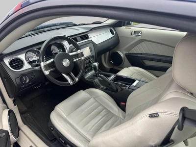 Ford Mustang 2010, kuva 4/4