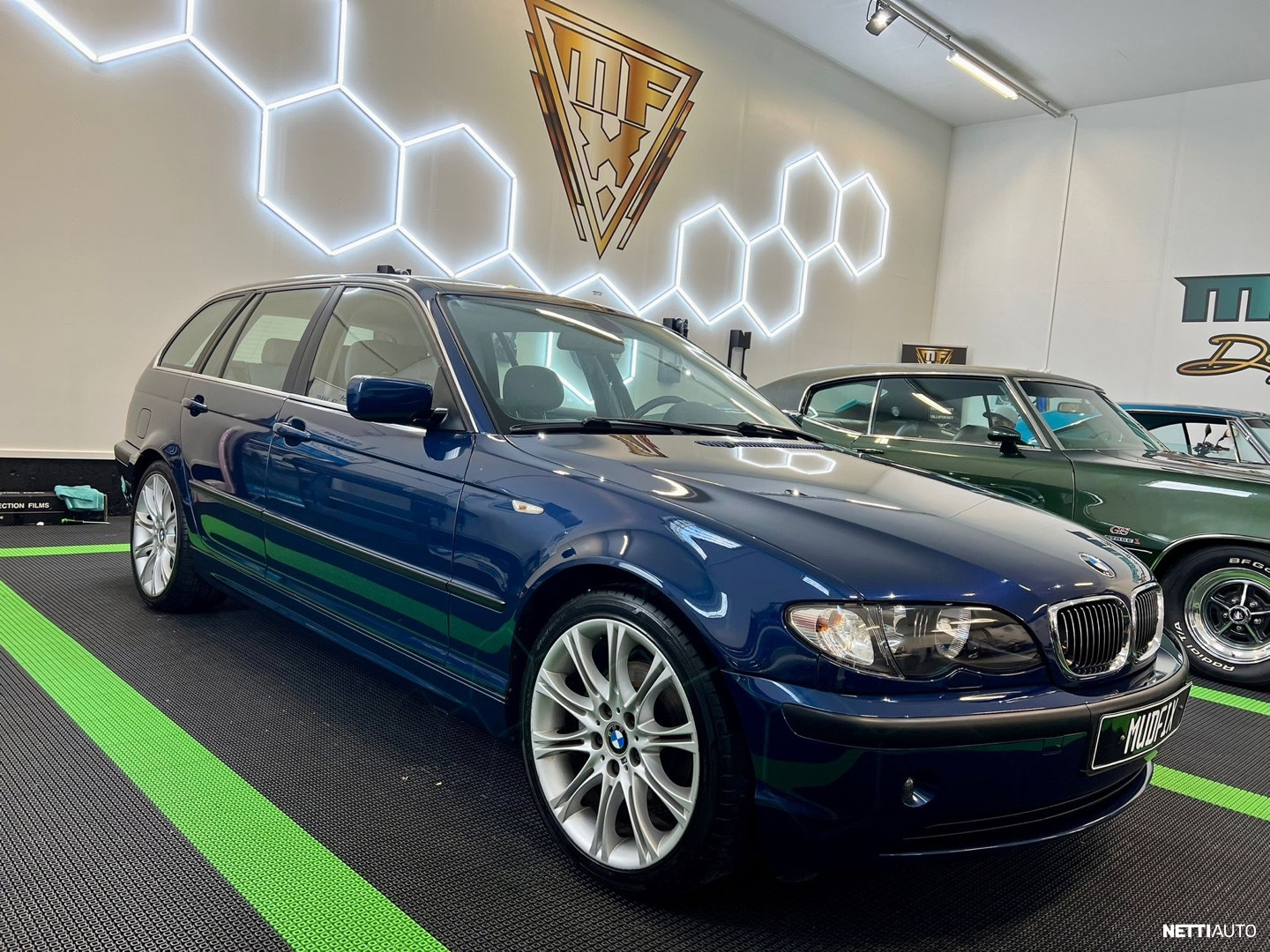 BMW 320