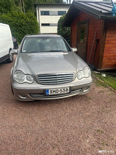 Mercedes-Benz C 220 CDI 2006, kuva 1/8