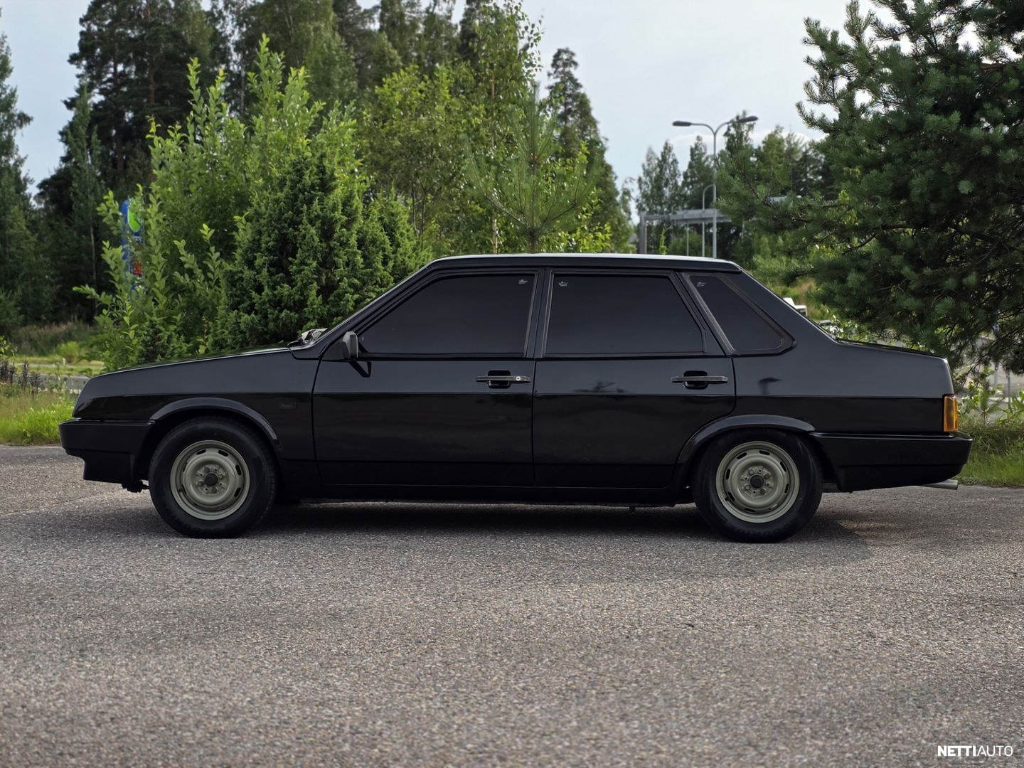 Lada Samara 1996, photo 2/28