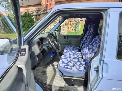 Volkswagen Transporter Transporter bussi 2002, kuva 8/8