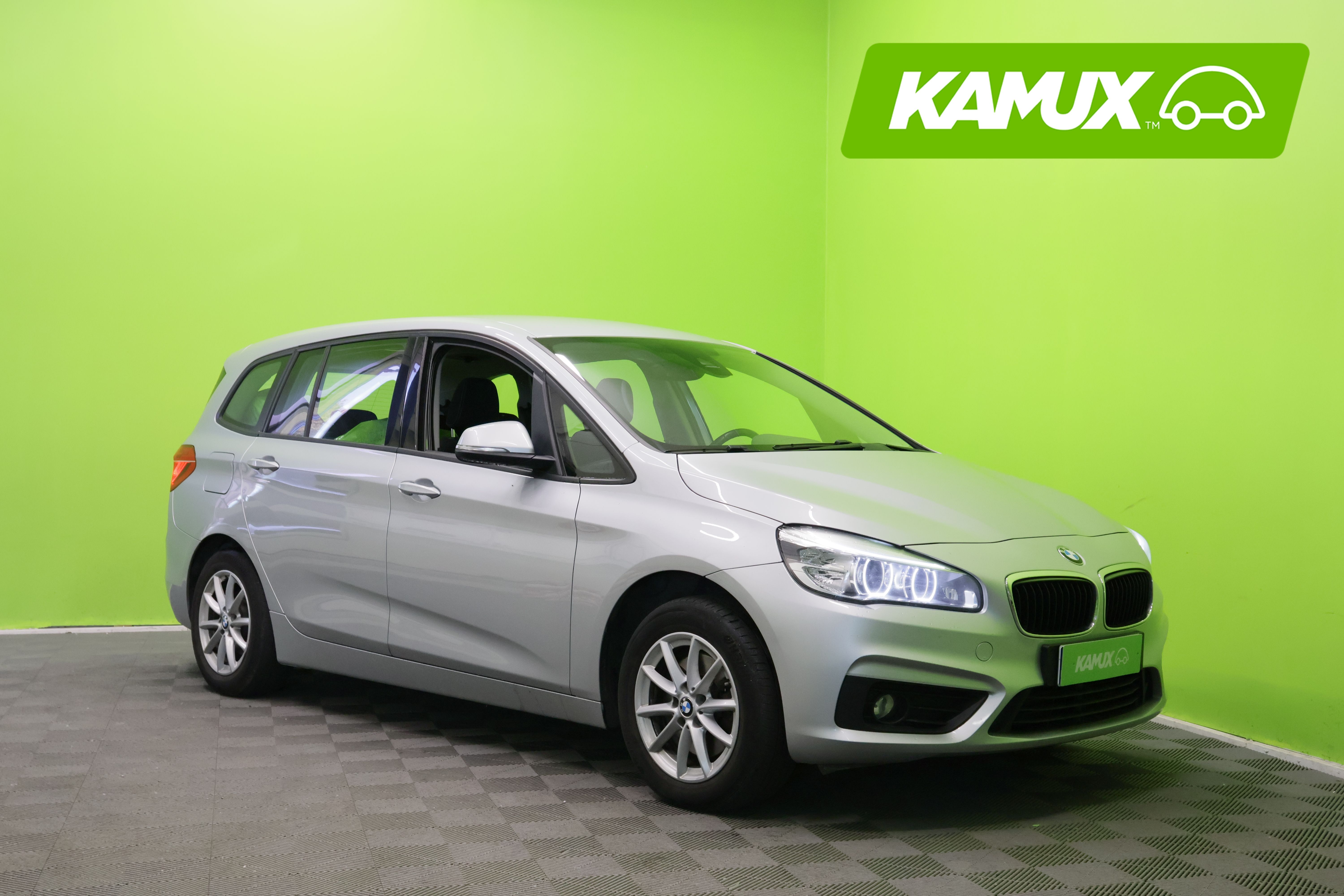 BMW 218