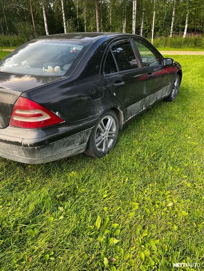 Mercedes-Benz C 180 2000, kuva 2/6