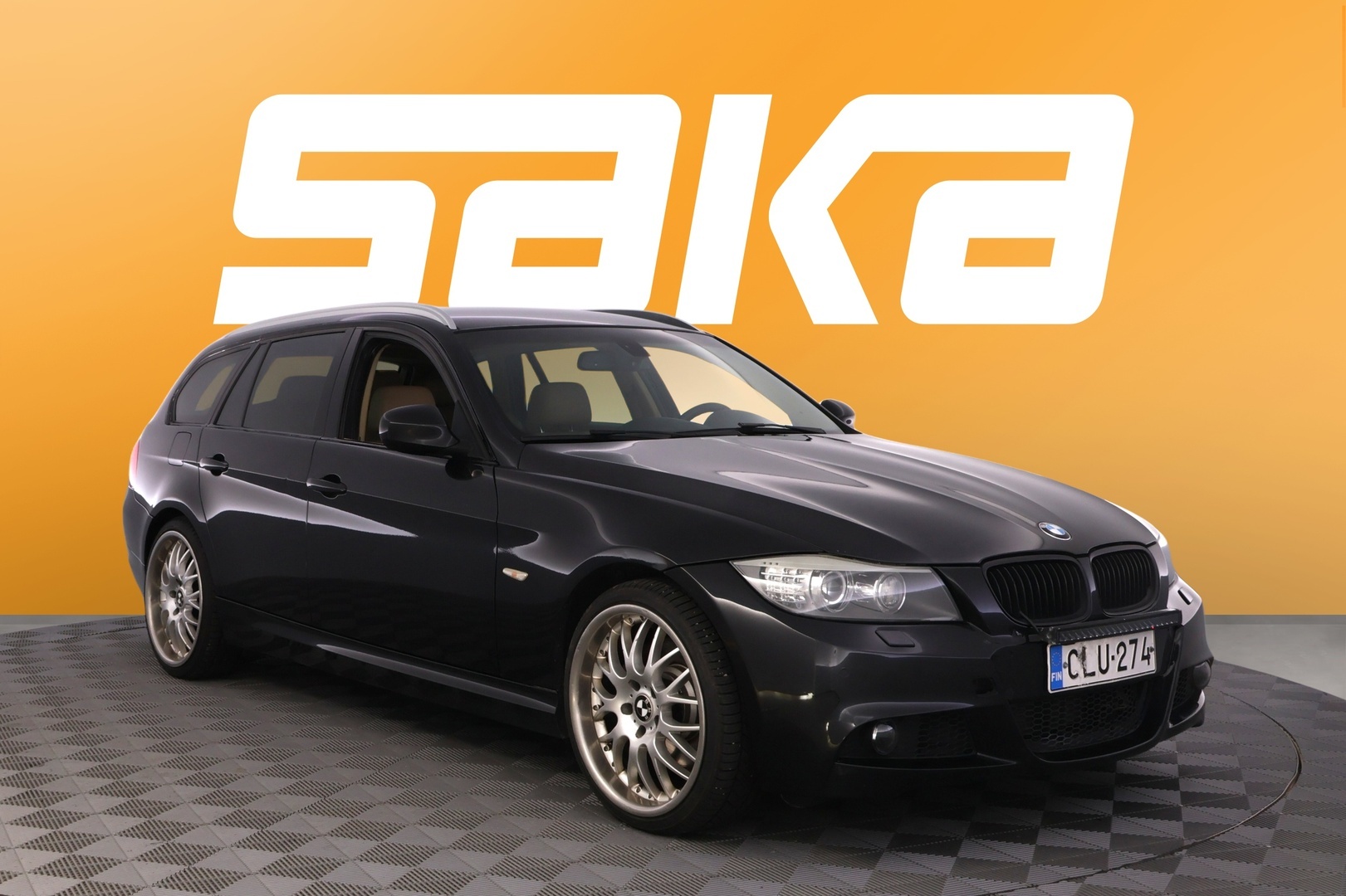 BMW 330