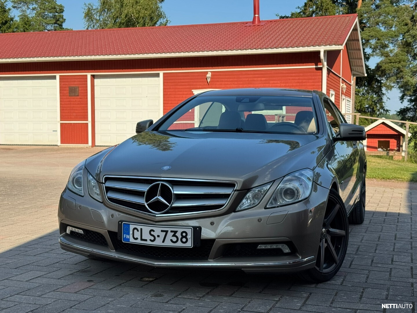 Mercedes-Benz E