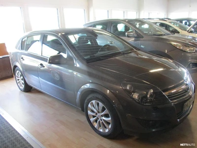 Opel Astra 2009, kuva 2/8