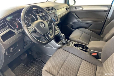 Volkswagen Touran 2018, kuva 6/15