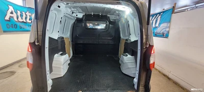 Ford Transit Courier 2015, photo 7/14