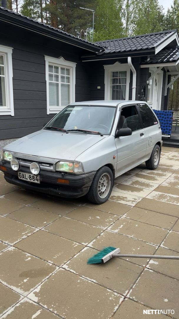Mazda 121