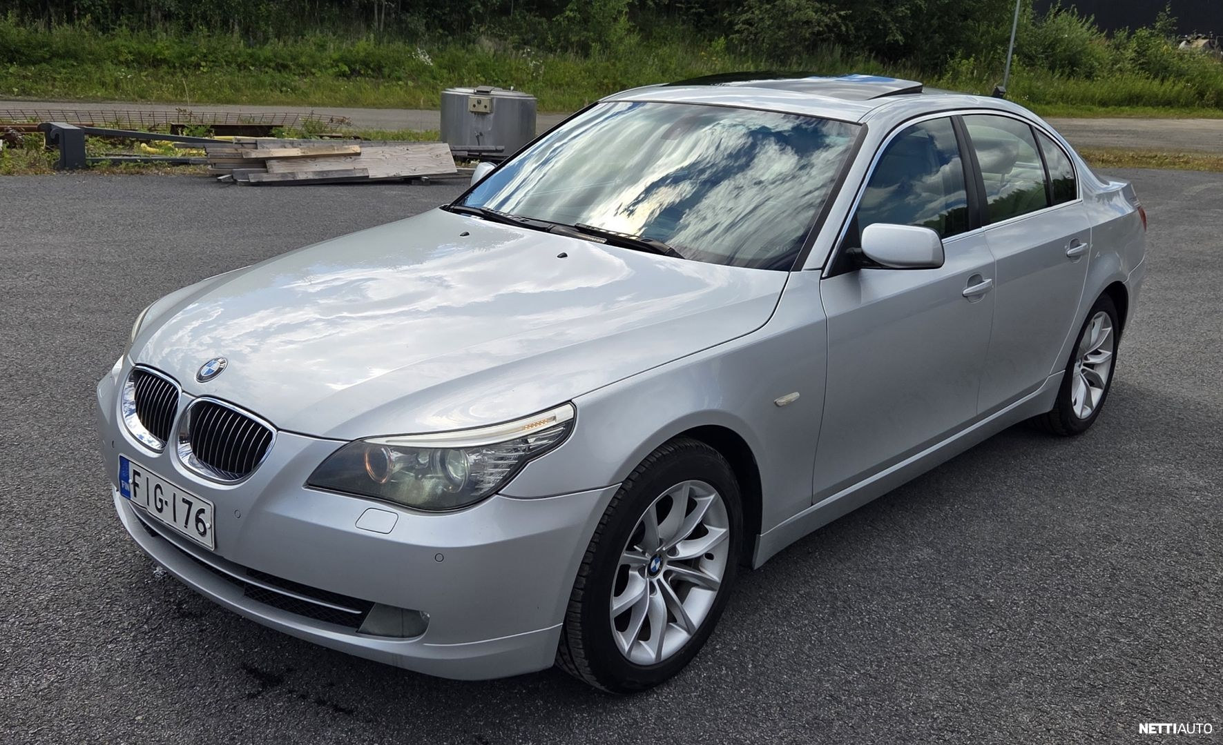 BMW 530